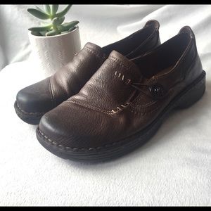 Bass Bradshaw Brown Leather Loafers with Button